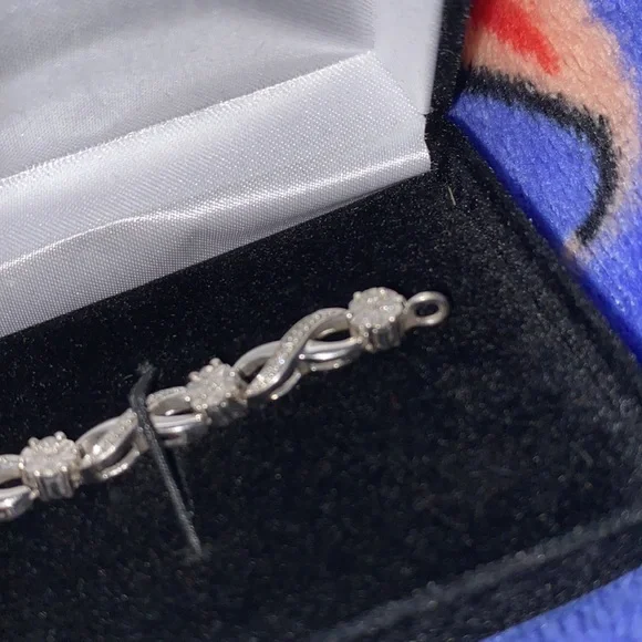 Kay Jewelers Diamond Bracelet - Picture 5 of 5